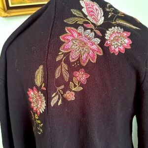 Style on co sweater petite XL black with gorgeous embroidery fall colors